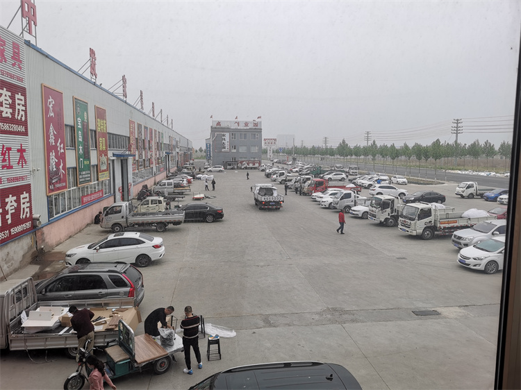 市場實拍